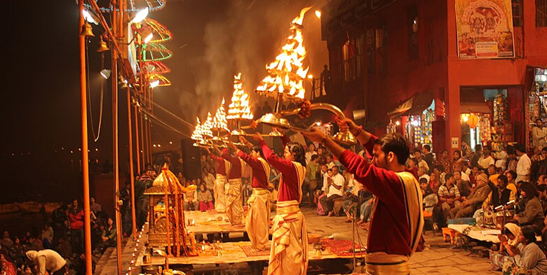 kasi-ganga-aarti